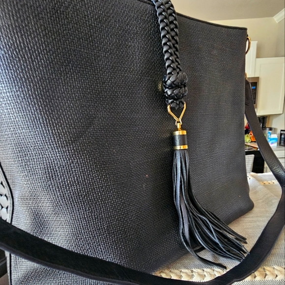 Stella and Dot Hayes Tassel bag - Picture 2 of 4